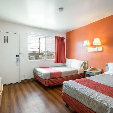 Motel 6 Wendover Dış mekan fotoğraf